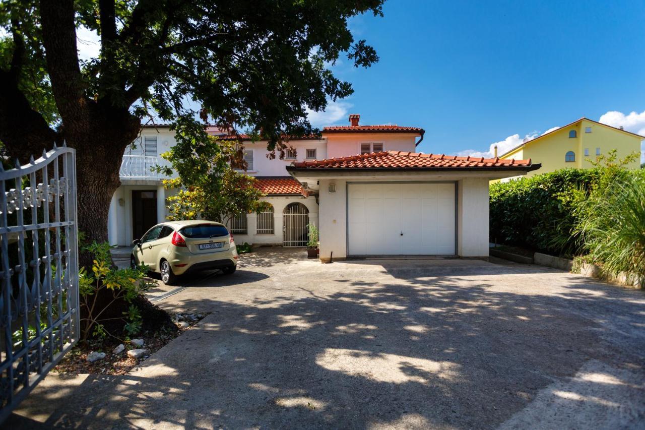 Apartment Hudan Malinska Luaran gambar